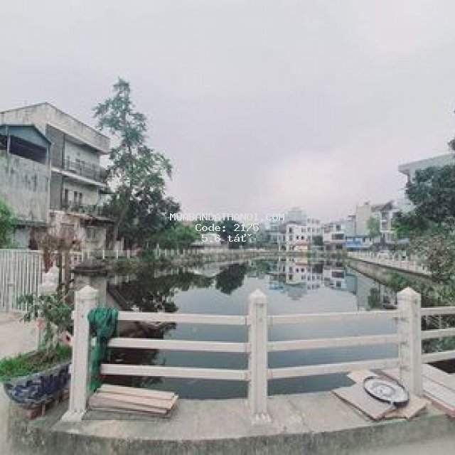 Bán đất ngọc thụy 80m mt6m hơn 5 tỷ ô tô, view hồ.