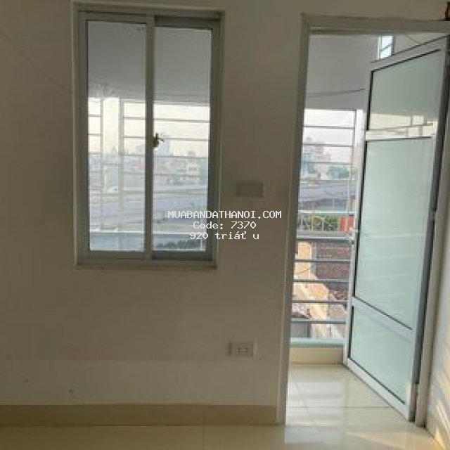 Bán lại ccmn quan hoa 50m/2pn ô tô cách 20m