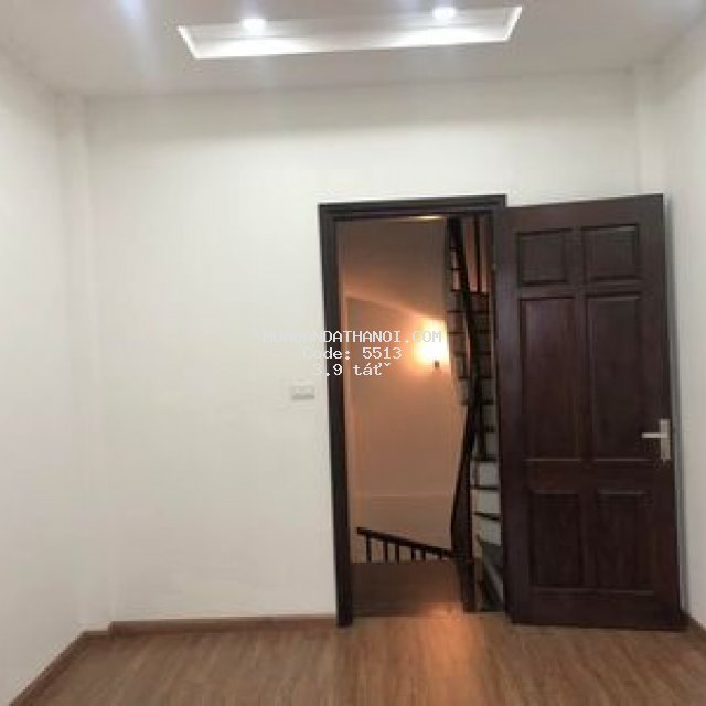 Bán nhà bồ đề - diện tích 35m - 6 tầng