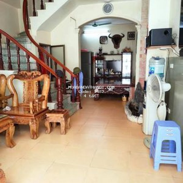 Bán nhà [ cầu giấy],dt; 44m2 ,4 tầng ; 4 tỷ