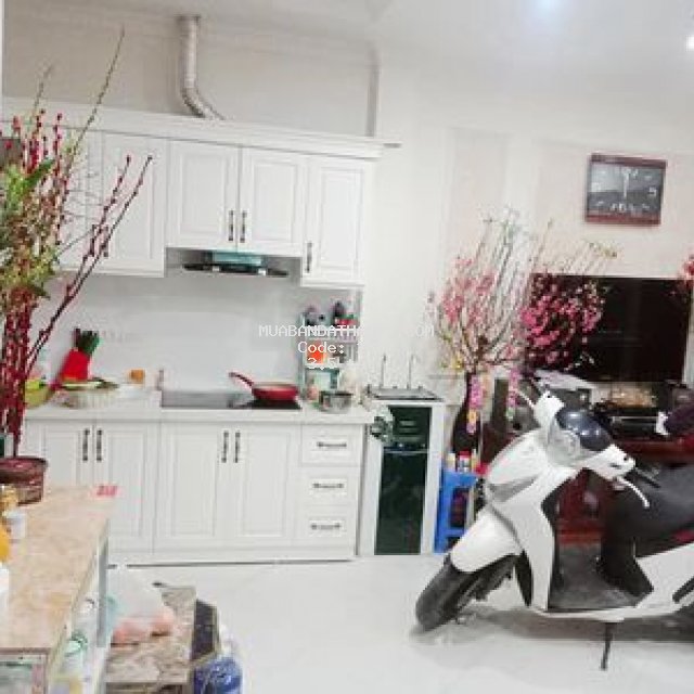 Bán nhà đàm quang trung, long biên 5 tầng, 35m2