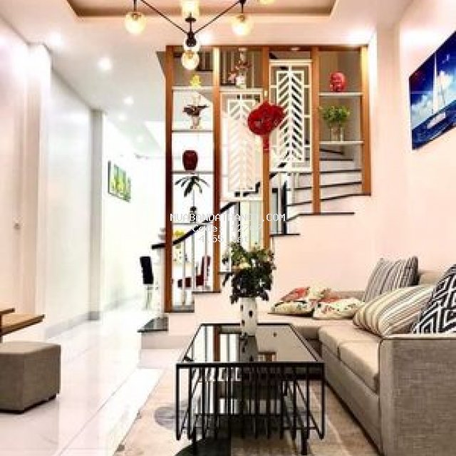 Bán nhà tô vĩnh diện! 43m2, chỉ 4 tỷ55, hai thoáng