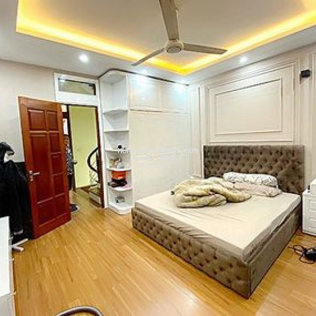 Bán nhà trung tâm hai bà trưng 4.4 tỷ, 40m2*5tầng