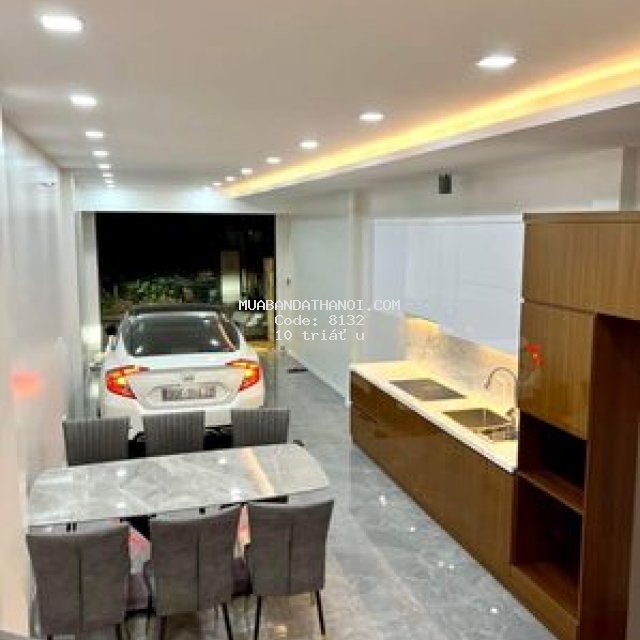 Cần bán nhà thanh am tdt 250m2 gara 2 oto .