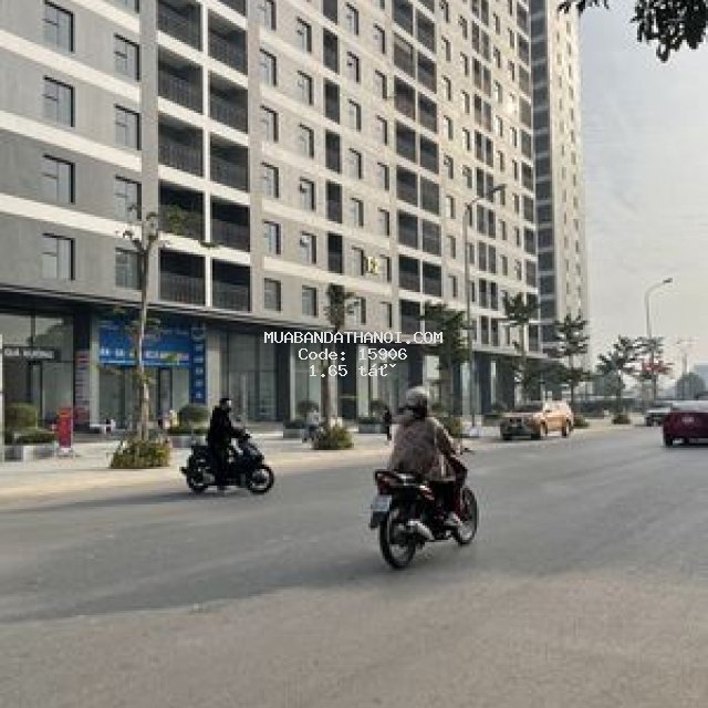 Căn hộ bluestar view hồ, tầng 9 giá chỉ 27.5tr/m2.