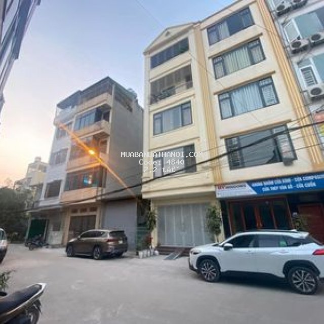 Lk dịch vụ văn phú. 5 tầng*45m2. sát metro hà đông