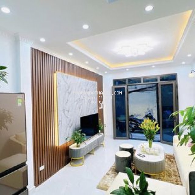 Nhà đẹp 30m2 ngõ thông 143 phố nguyễn chính