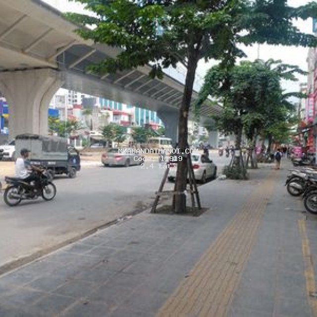 Phố đại la, 23m2, 3 tầng, giá 2,4 tỷ.