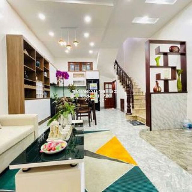 Xuân thủy, 4.7 tỷ, 5 tầng, 38m2,tặng full nội thất