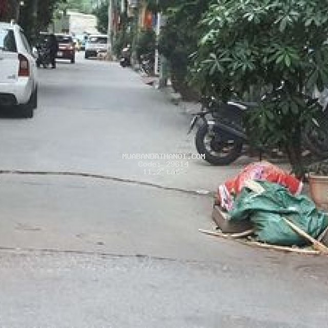 Bán nhà hoàng quốc việt, ô tô tránh, 10m ra phố