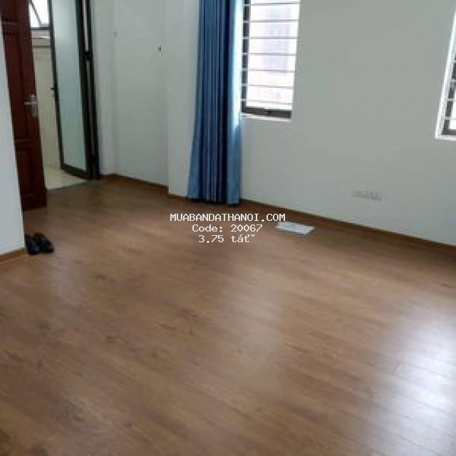 Bán nhà ngọc thuỵ, long biên 35m2x5. giá 3,75 tỷ