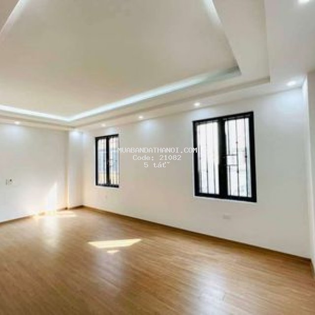 Bán nhà phố minh khai, hbt. dt: 40m2, giá: 5tỷ.