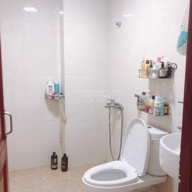 Bán nhà trương định, hoàng mai 35m2 5 tầng, ở ngay 2 tỷ 8