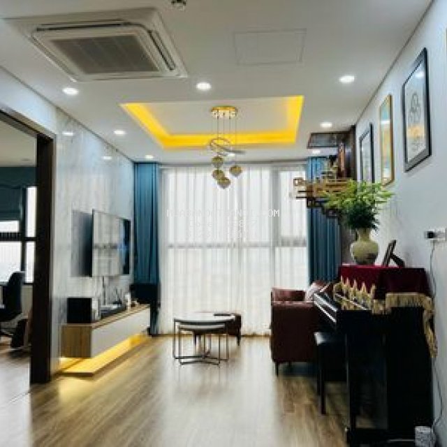 Cần bán gấp cc green park việt hưng -73m2-2 ngủ-full nội thất chỉ 3 tỷ