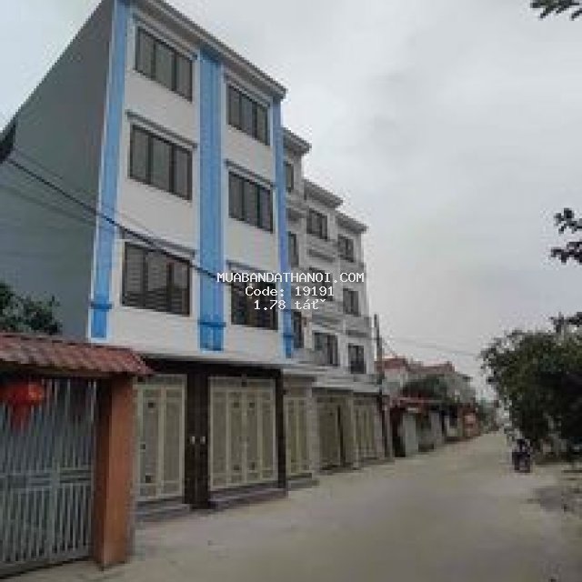 Nhà 4 tàng 32 m gần quốc lộ 21 b  bích hoà