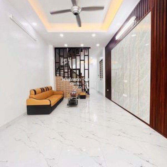 Nhà ở trong ngõ 40m2, 4 phòng ngủ, đường tự khoát, huyện thanh trì