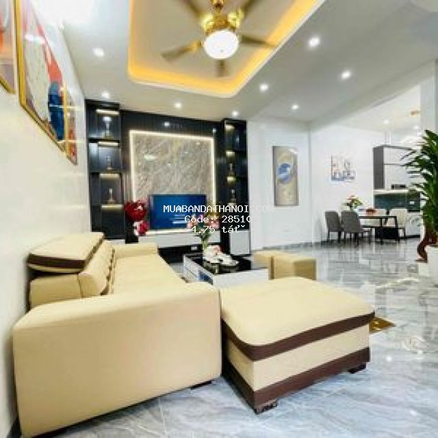 Thuỵ khuê 40m2-hơn 4tỷ-lô góc -ngõ nông 30m oto tránh -dân tri cao