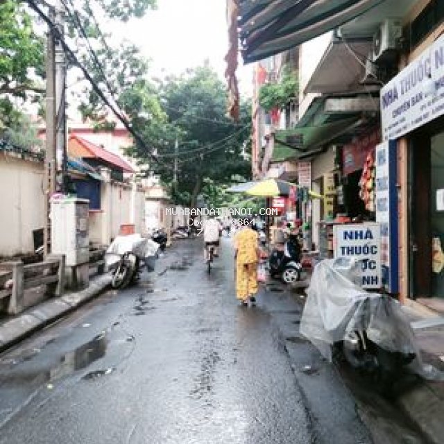 Trung tâm quận - kinh doanh sầm uất ngày đêm-ô tô