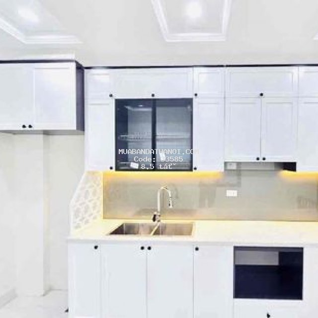 Bán nhà 48m2 5 tầng hiện đại ngõ oto tam trinh