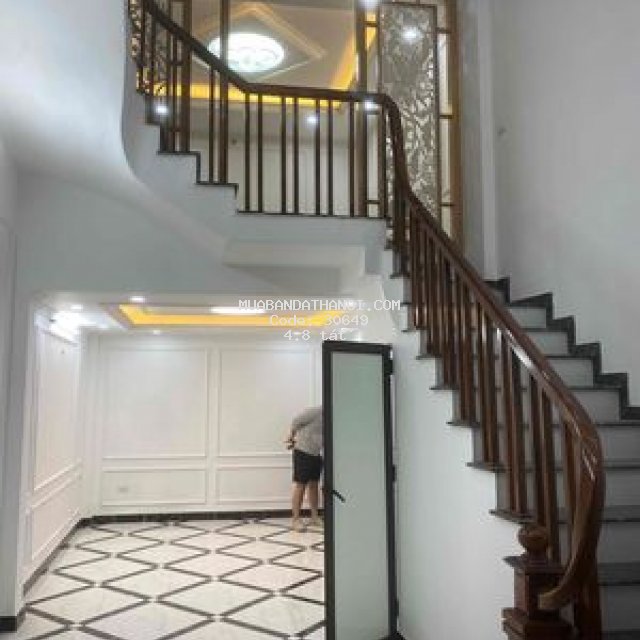 Bán nhà kim giang dt: 42m2 x 6t, gần phố, ô tô, mới đẹp,  ở luôn,  giá